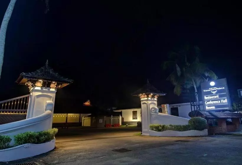 Hotelli Treebo Premium Travancore Palace Cherthala