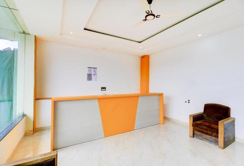 Oyo 74366 Hotel Rudra