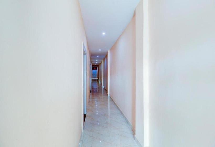 Oyo 74366 Hotel Rudra