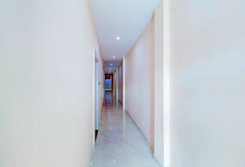 Oyo 74366 Hotel Rudra