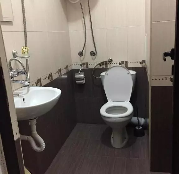 Majatalo къща за гости ели