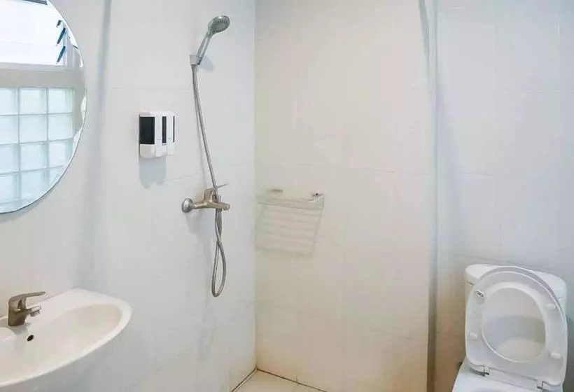 ペンション Elani Residence Bintaro Syariah Redpartner