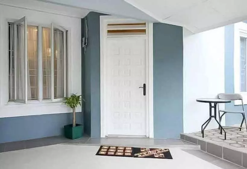 ペンション Elani Residence Bintaro Syariah Redpartner