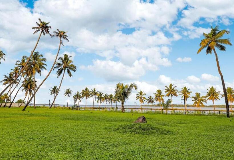 אתר נופש Club Mahindra Arookutty, Alleppey