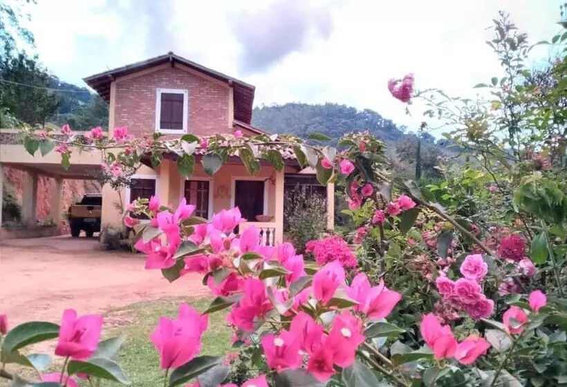 Retkeilymaja Pousada Vilarejo Das Oliveiras