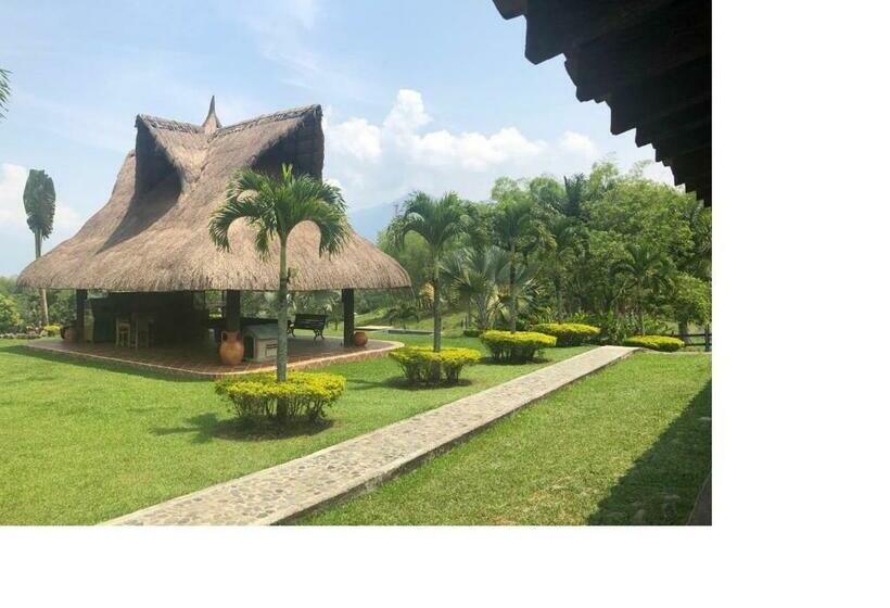 בית מלון כפרי Alttum El Carmelo