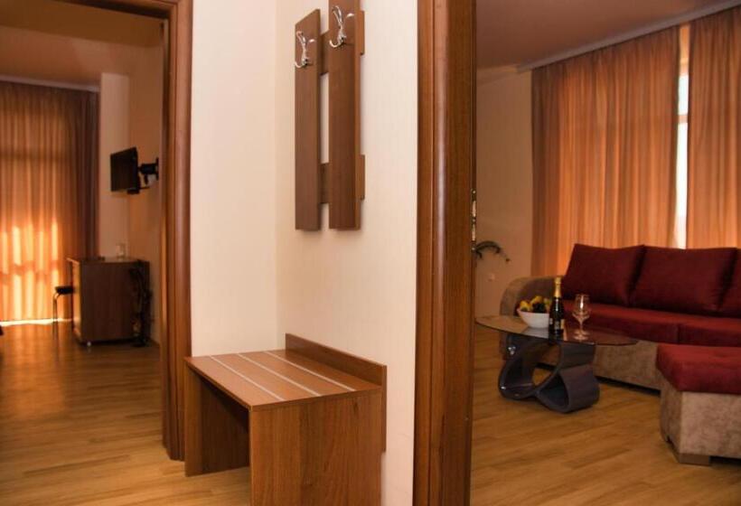 בית מלון כפרי Balneo And Spa Complex Mineral Yagoda