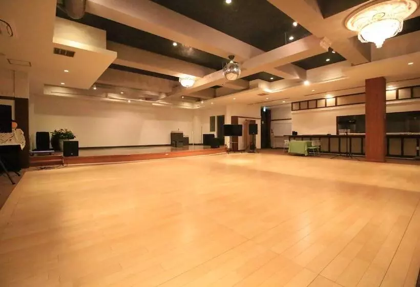 Hotelli Swan Lake Nagara