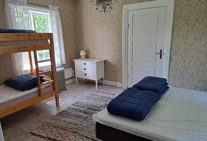 Hästveda Vandrarhem Och Stugor