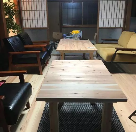 ペンション ゲストハウス三軒家