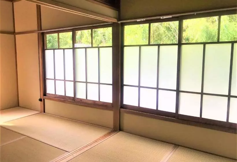 ペンション ゲストハウス三軒家