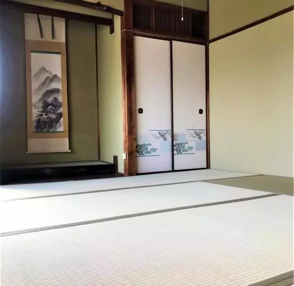 ペンション ゲストハウス三軒家