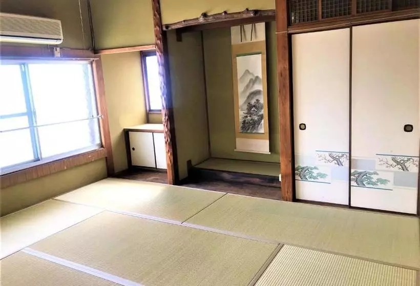 ペンション ゲストハウス三軒家