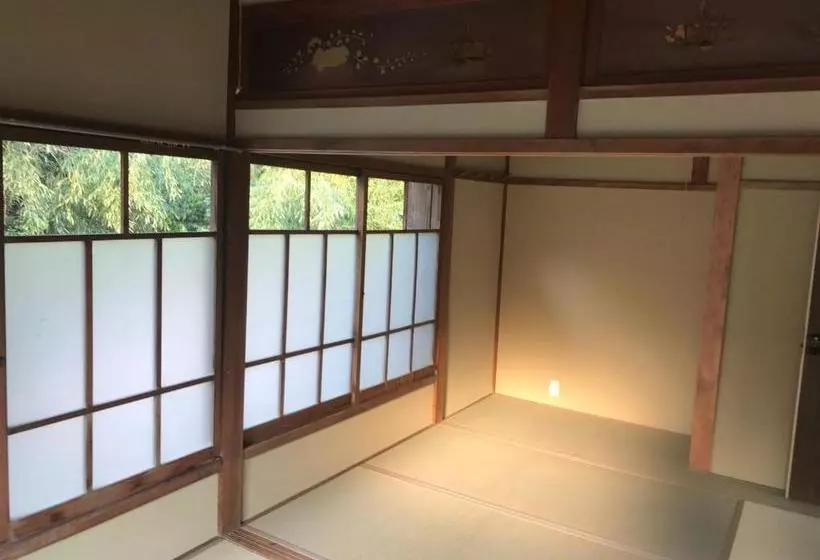 ペンション ゲストハウス三軒家