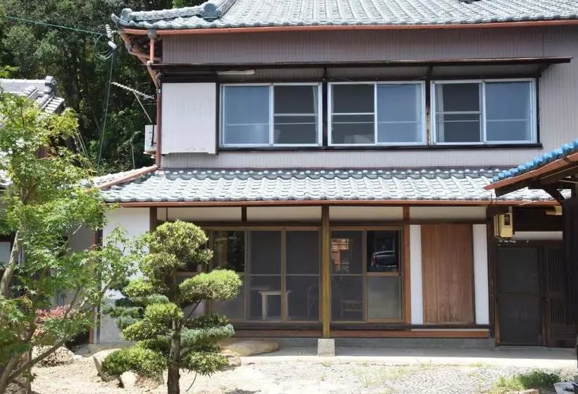 ペンション ゲストハウス三軒家