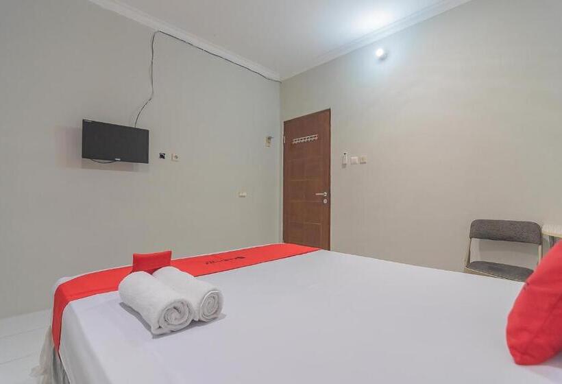 Pensjonat Reddoorz Plus At Bukit Cinta Street Balikpapan