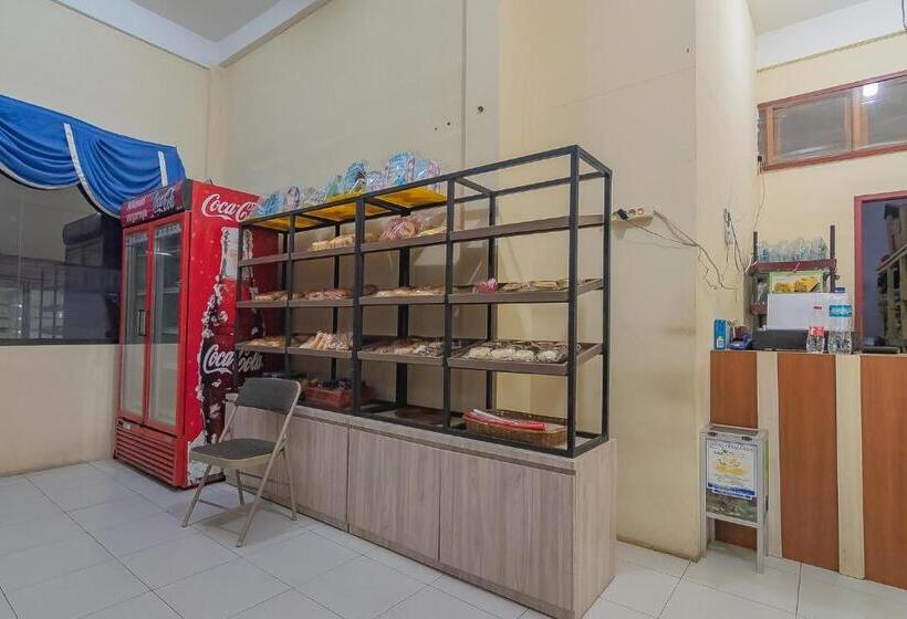 Pensjonat Reddoorz Plus At Bukit Cinta Street Balikpapan