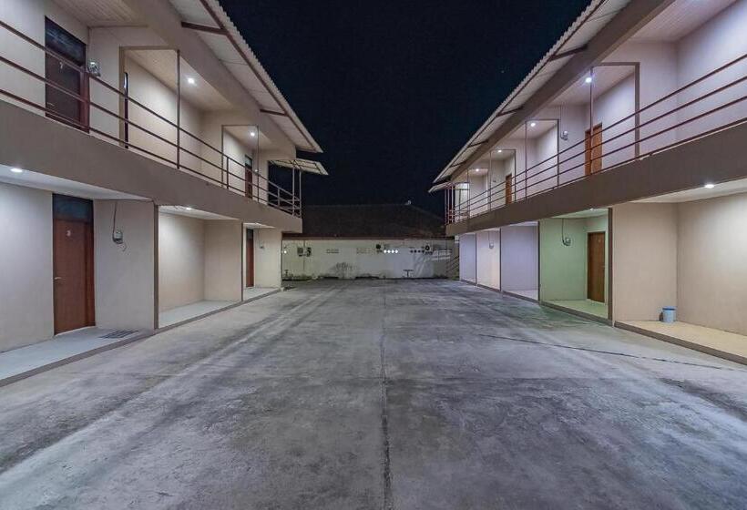 Pensjonat Reddoorz Plus At Bukit Cinta Street Balikpapan