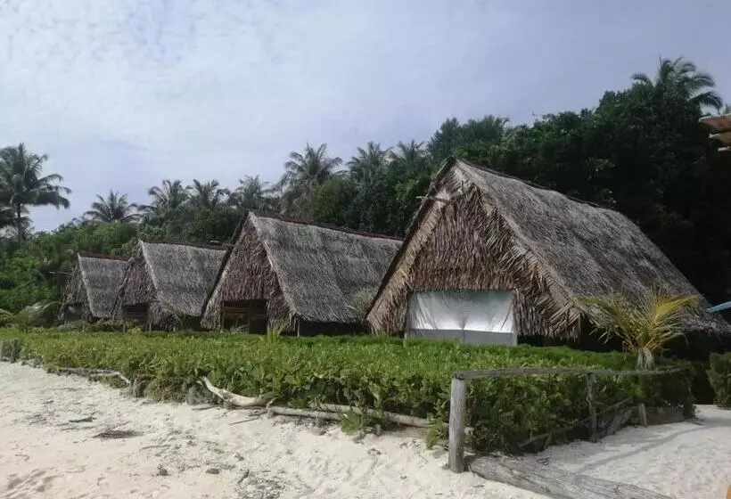 Lomakeskus Ira Bungalows Pulau Banyak