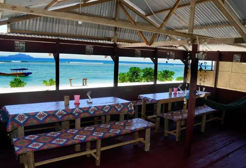 Lomakeskus Ira Bungalows Pulau Banyak