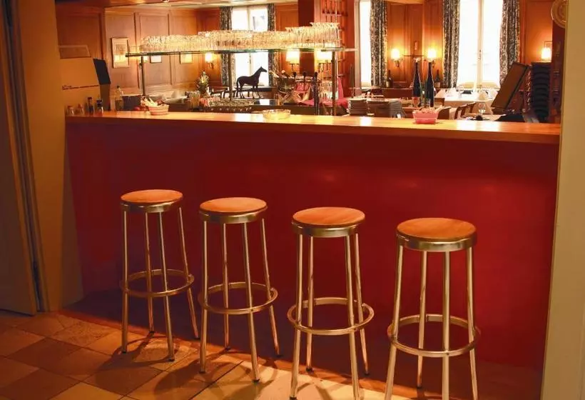 Retkeilymaja Gasthof Bären Laupen