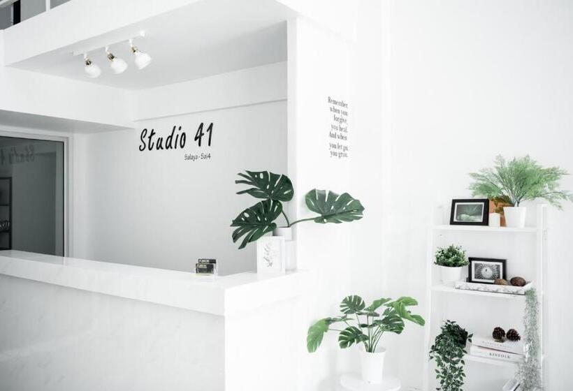 هاستل Studio 41 Salayasai4
