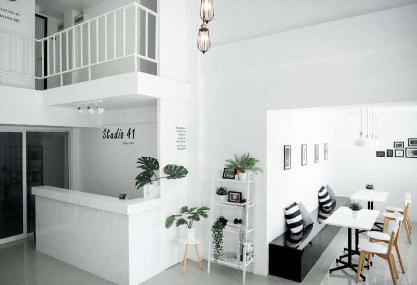 هاستل Studio 41 Salayasai4