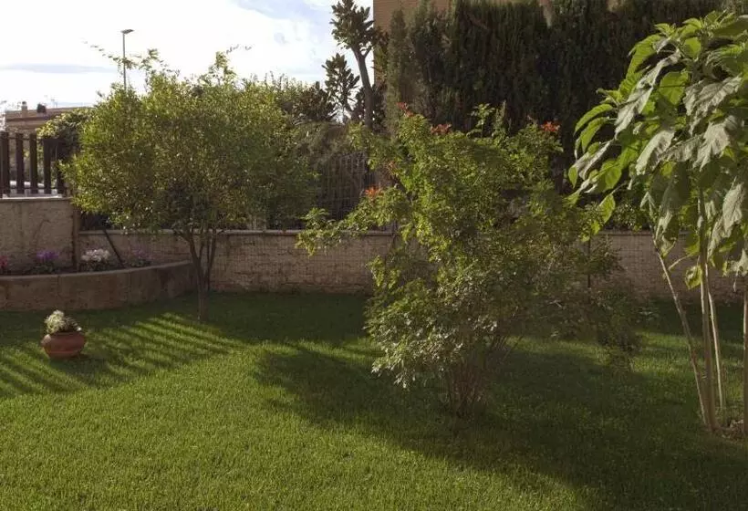 ベッドアンドブレックファースト Il Giardino Dell'eden