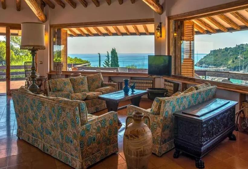 Aamiaismajoitus (B&B) Villa Valdroni