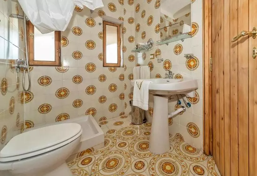 Aamiaismajoitus (B&B) Villa Valdroni