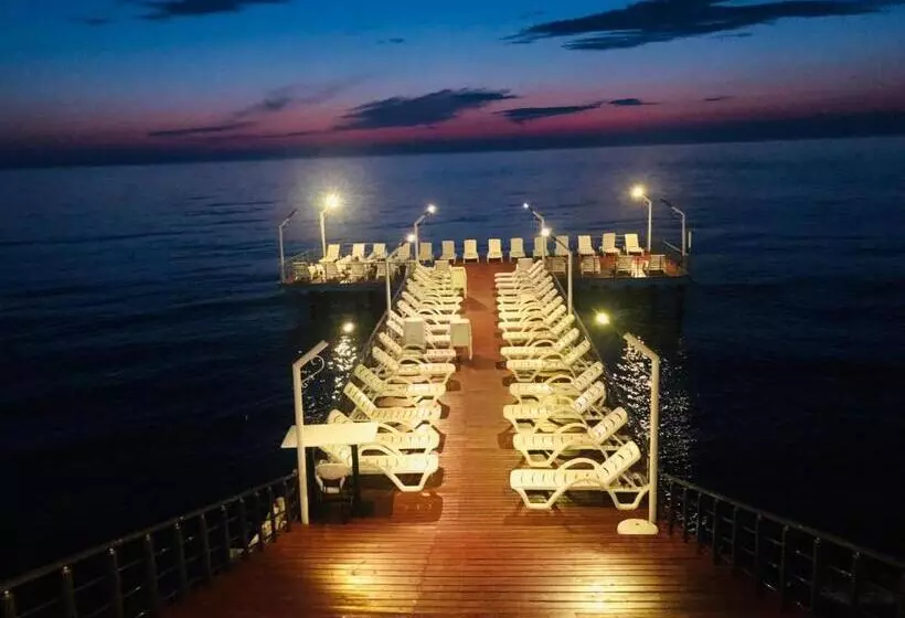 Grand Koru Hotel Beach
