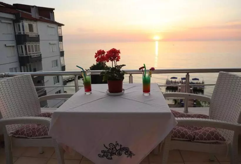 Grand Koru Hotel Beach