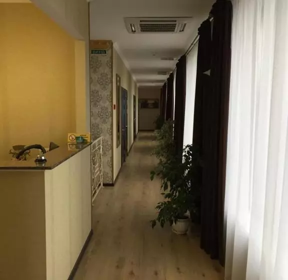 ホテル Dvir Litynskyi