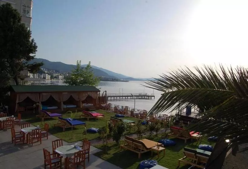 Grand Koru Hotel Beach