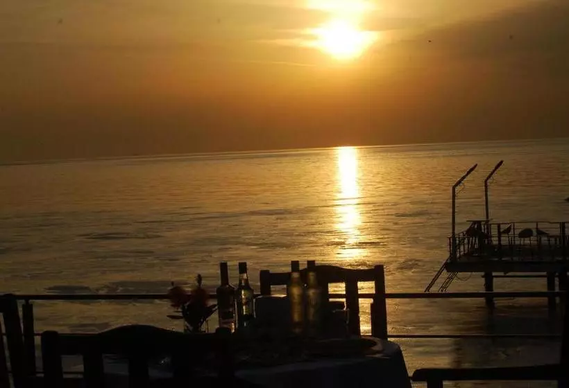 Grand Koru Hotel Beach