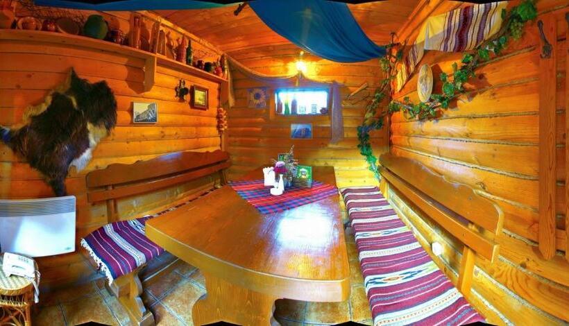 בית מלון כפרי Medzhybozhskiy Zamok