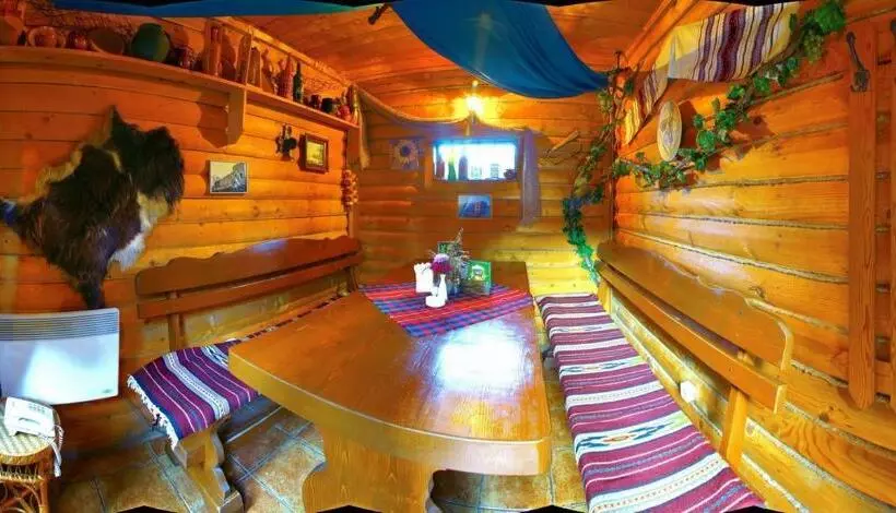 Hotelli Medzhybozhskiy Zamok