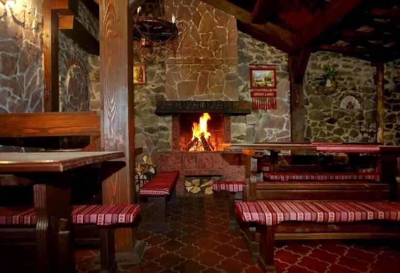 בית מלון כפרי Medzhybozhskiy Zamok