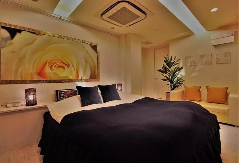 ホテル O2  Adult Only