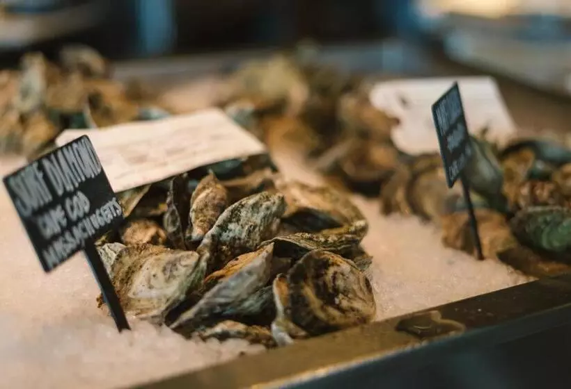 Hotelli The Groton Inn