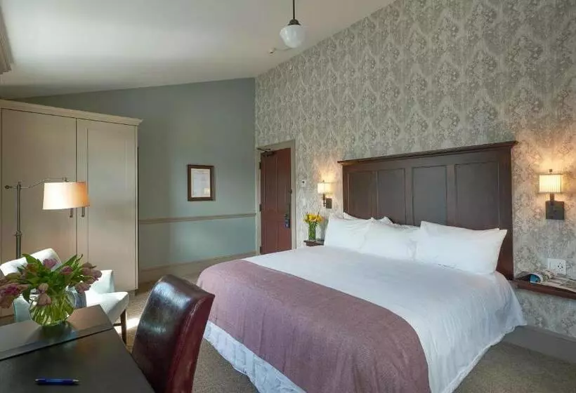 Hotelli The Groton Inn