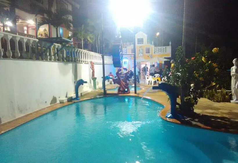 ホテル Villa Imperio