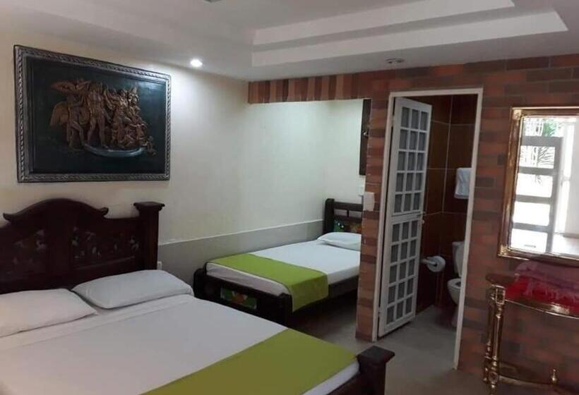 酒店 Villa Imperio