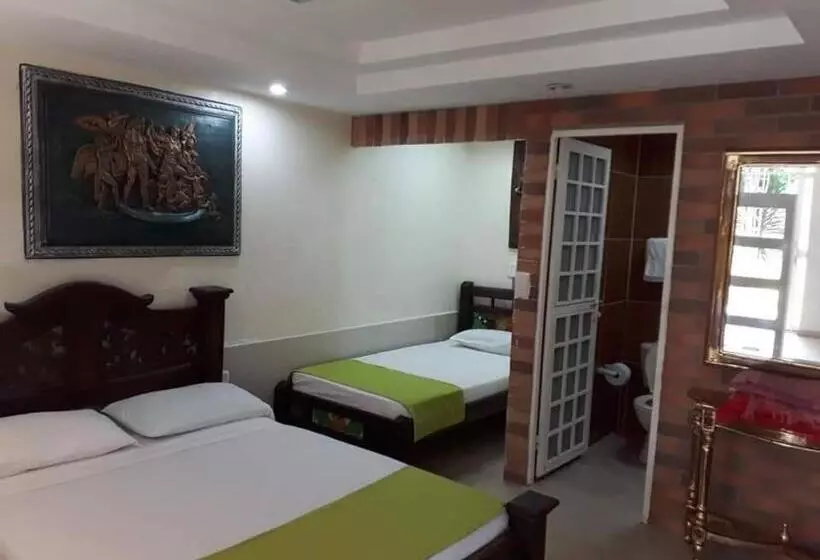ホテル Villa Imperio