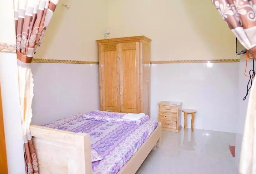 Nhà Nghỉ Quê Ló