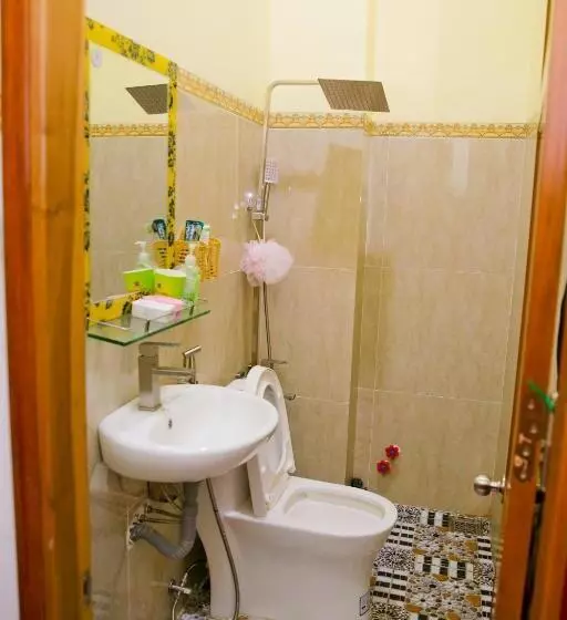 Nhà Nghỉ Quê Ló