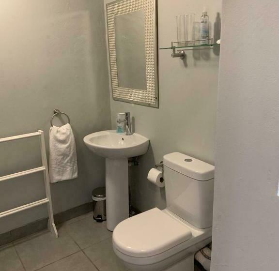 Pension Glenelg Road Guesthouse