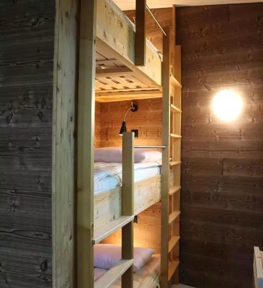 ペンション Les Cabanes Du Mont