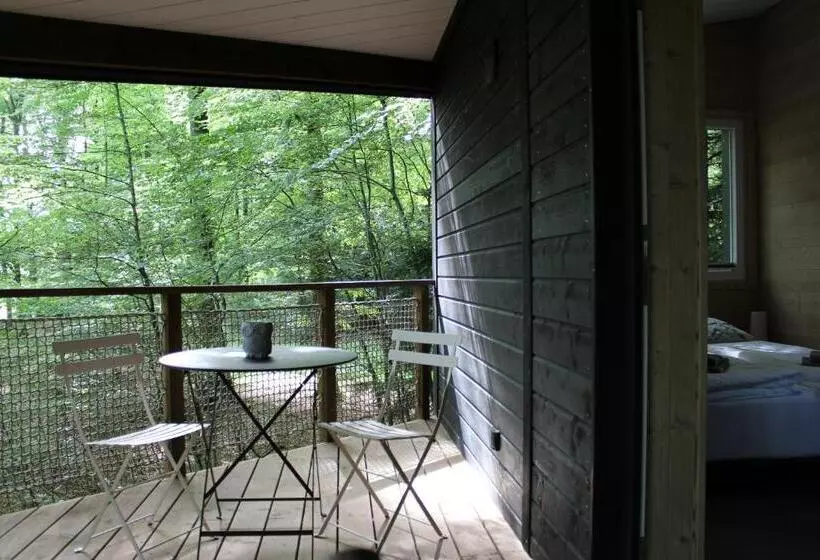 ペンション Les Cabanes Du Mont