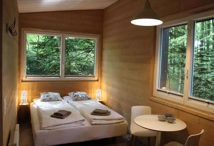ペンション Les Cabanes Du Mont